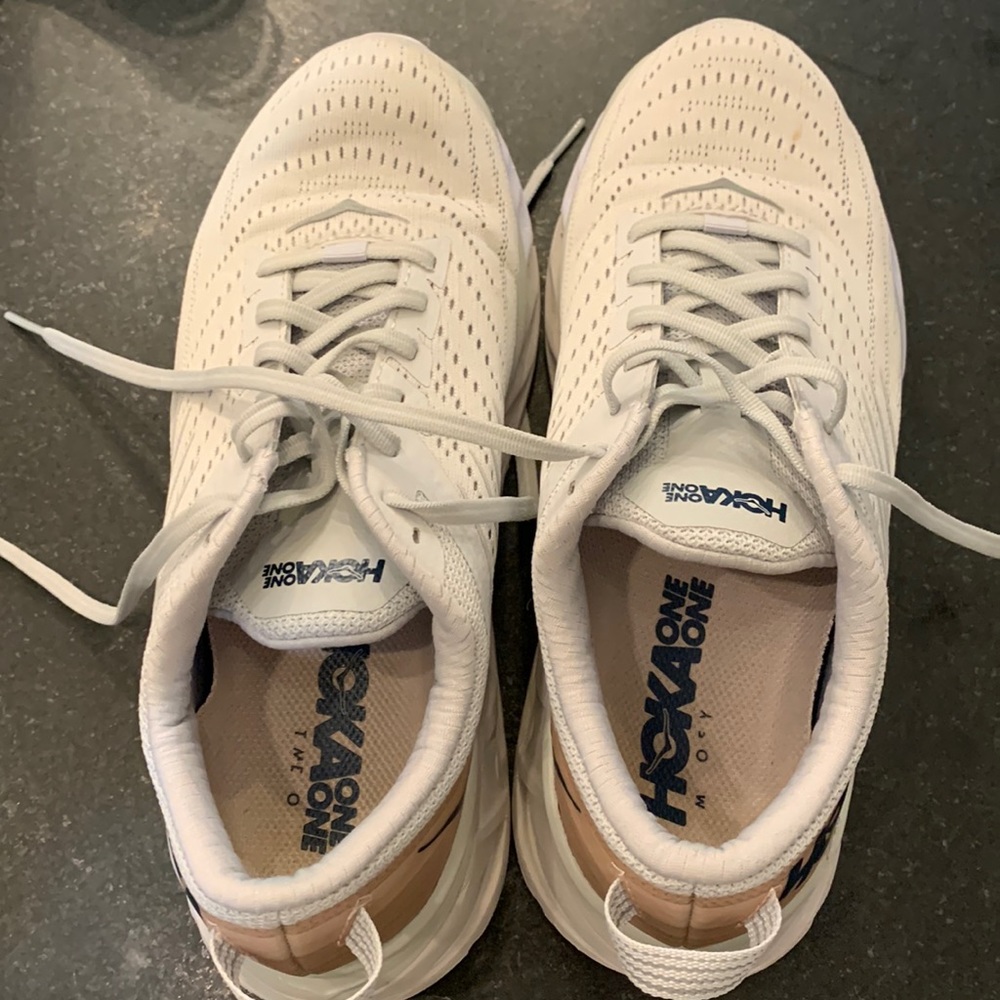 HOKA One One Ahari 4 series Athletic Shoes size 8.5